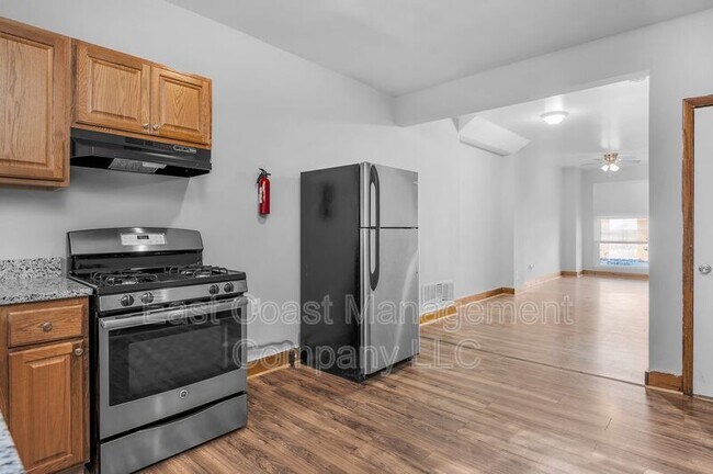 Foto del edificio - 425 N Curley St