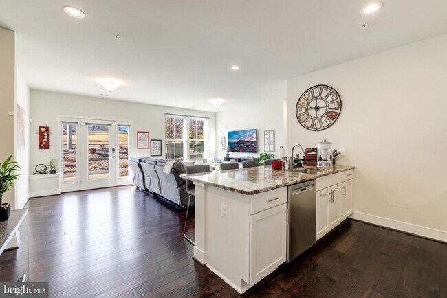 Building Photo - 1951 Reston Vly Wy