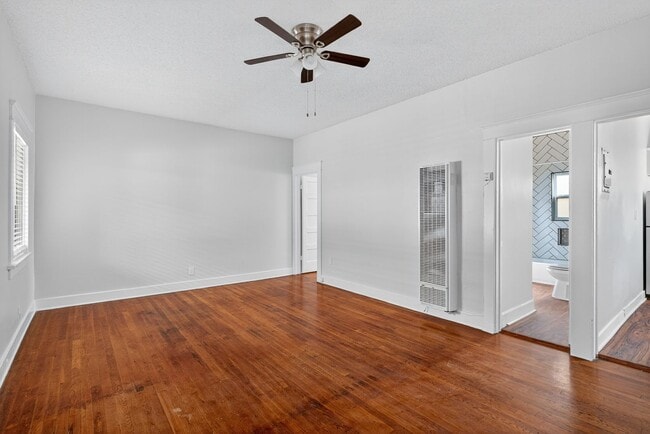 Foto del edificio - 915 Cherry Ave