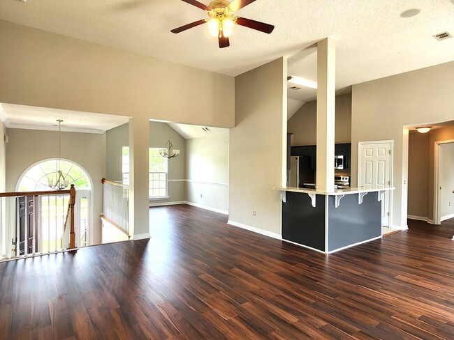 Building Photo - Richmond Place Subdivision