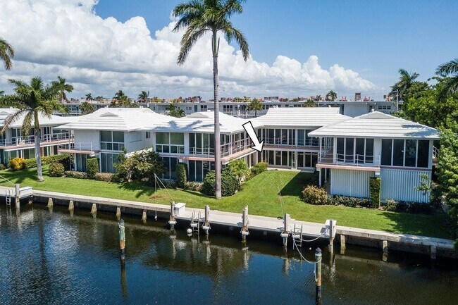 Foto del edificio - 2760 Yacht Club Blvd