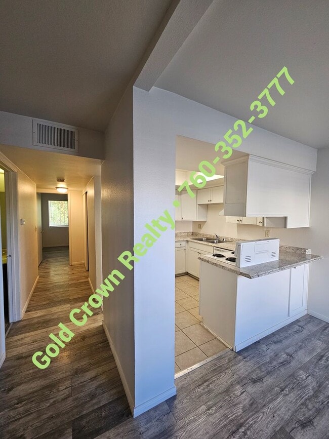 Building Photo - 2 bedroom Condo for Rent