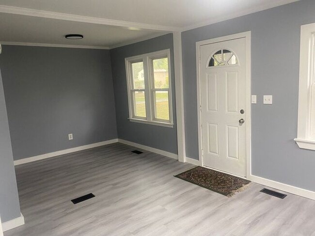 Building Photo - 28522 Fairfax St