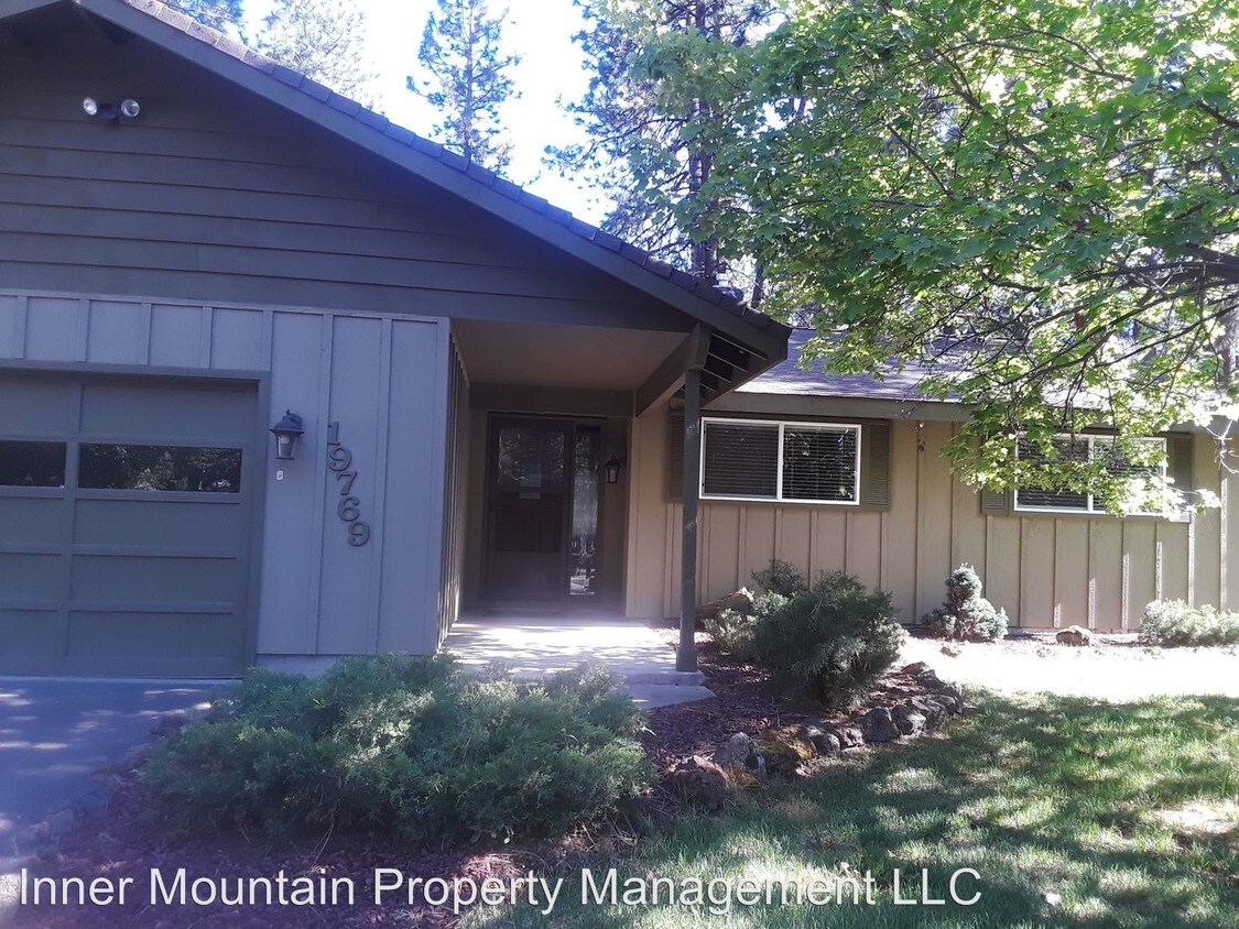 Primary Photo - 3 br, 2 bath House - 19769 Nugget Avenue