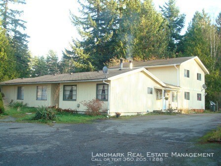 Primary Photo - 3 Bed 1 Bath Home off Mt Baker Hwy!