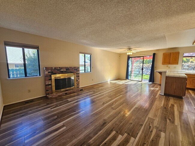 Foto del edificio - Ultra Quiet Neighborhood - Northwest Reno