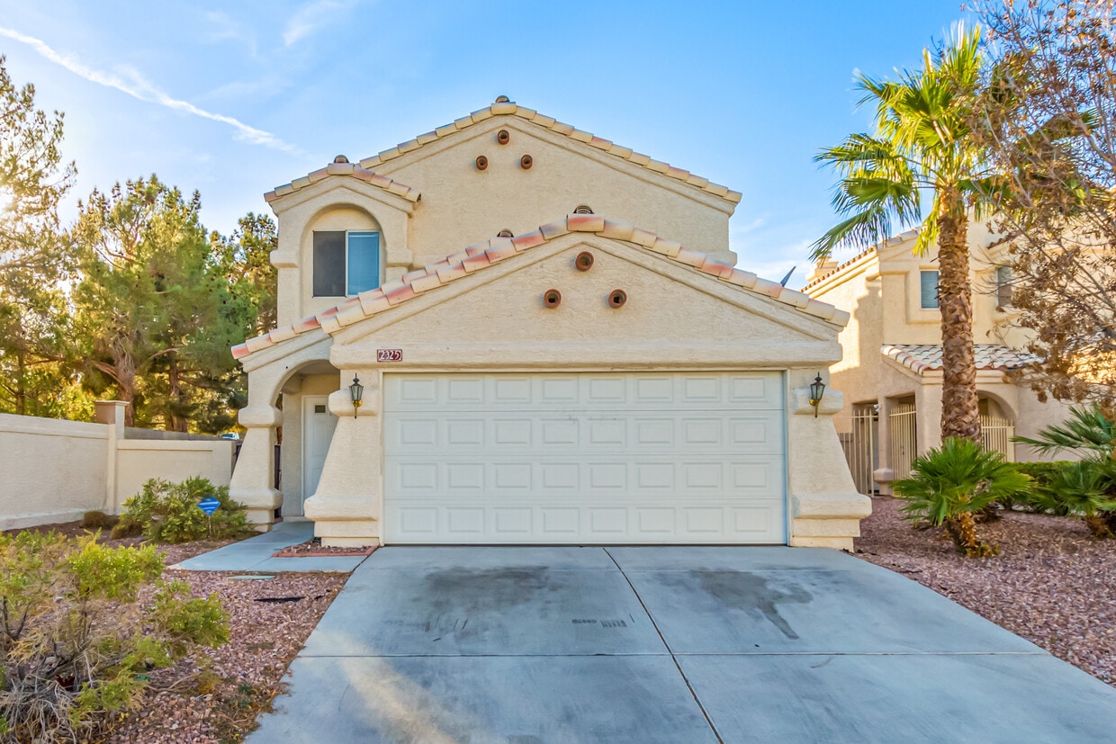 Primary Photo - 2325 Diamondback Dr