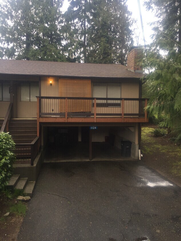 1124 Brentwood Dr, Bremerton, WA 98312 Townhome Rentals in Bremerton