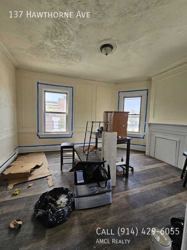 Foto del edificio - 137 Hawthorne Ave
