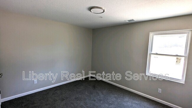 Foto del edificio - 1474 Kelly Dr