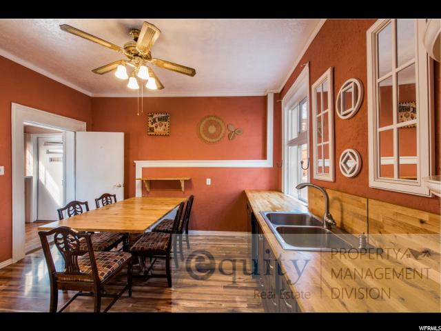 Building Photo - Victorian Home for Rent