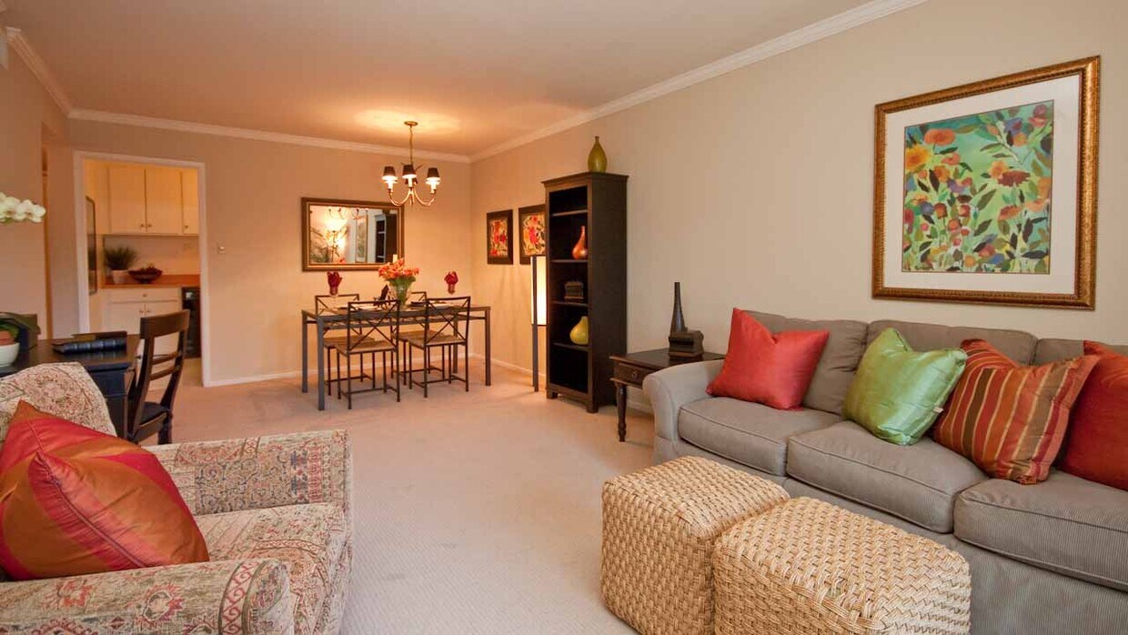 Foto principal - 675 Sharon Park Dr
