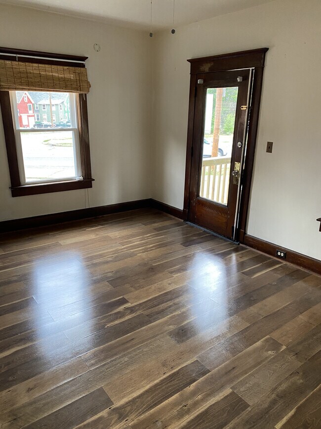 Living Room - 2 The Arena St