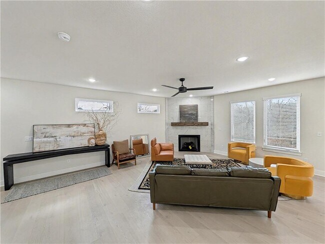 Building Photo - 30 Cromer Dr