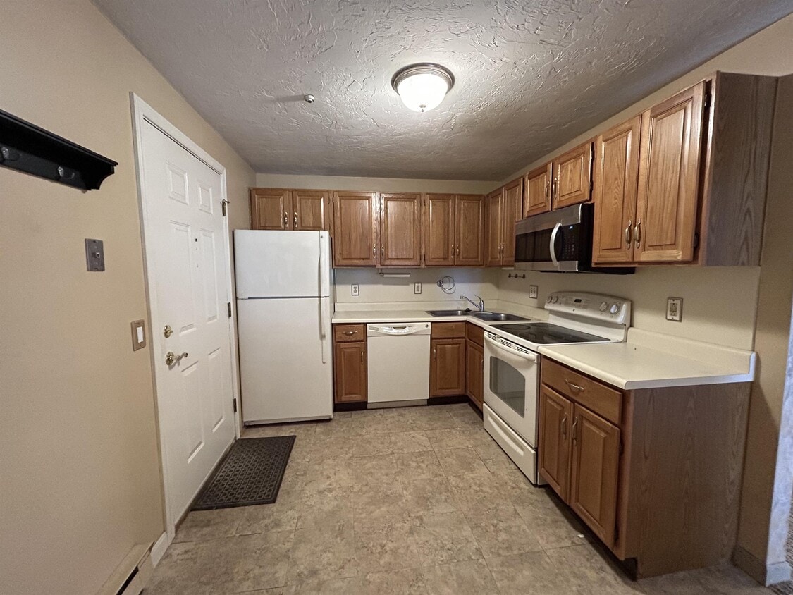 Primary Photo - 51 Alvarado Ave