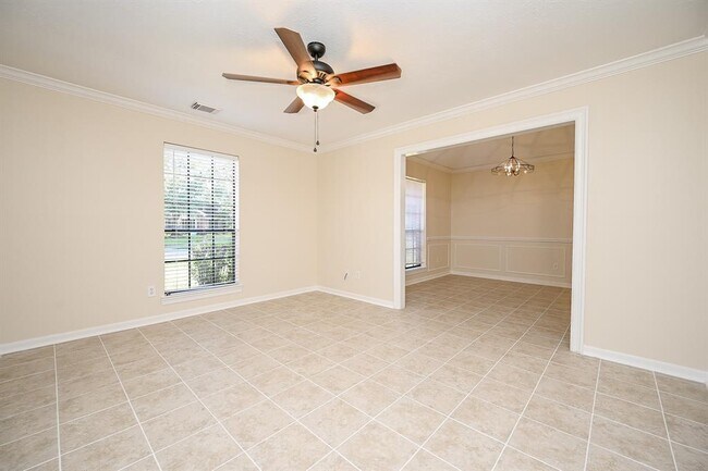 Building Photo - 3518 Woodbine Pl