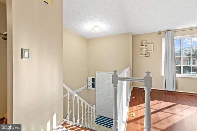 Building Photo - 8469 Rippled Creek Ct