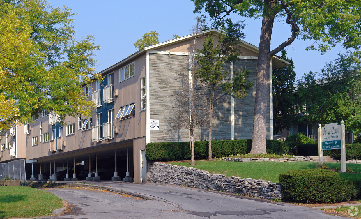 Primary Photo - James Court Apartments