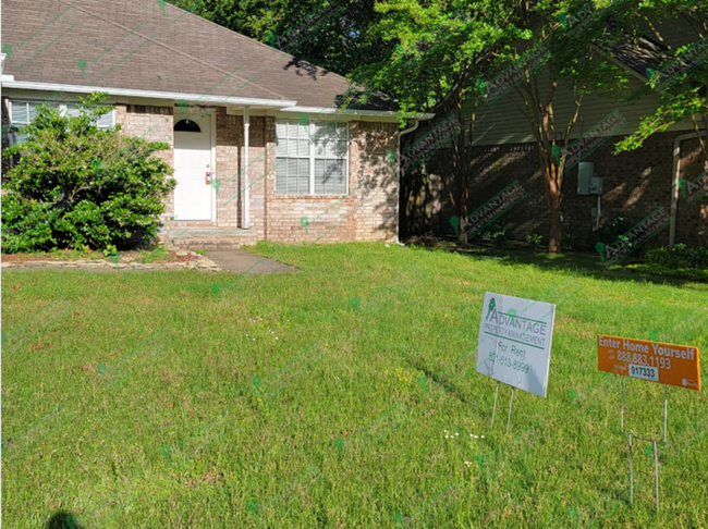 Building Photo - Two Car Garage & Small Deck in the Back Yard!