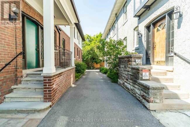 Building Photo - 106 Rosedale Heights Dr