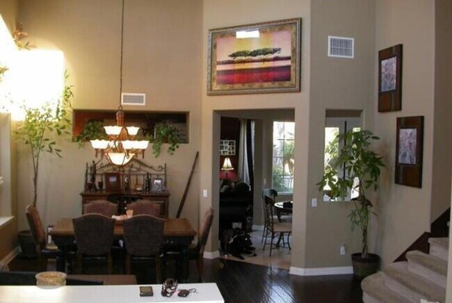 Foto del edificio - 1706 S Hill Rd