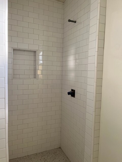Baño - 522 W 22nd St