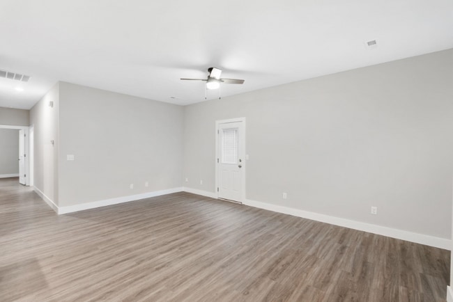 Foto del edificio - 5122 N Cypress St