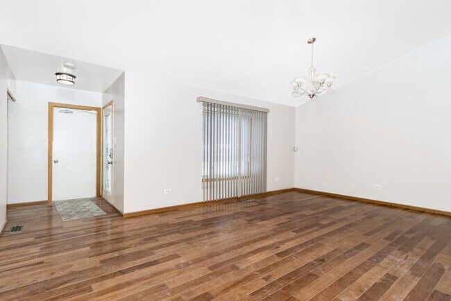 Building Photo - 960 Leawood Dr