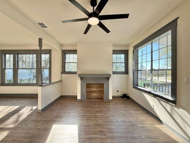 Foto del edificio - Beautiful 3-Bedroom, 1-Bath Home with Modern Updates!