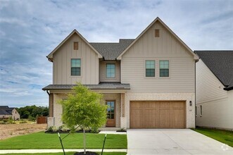 Building Photo - 611 Hummingbird Dr
