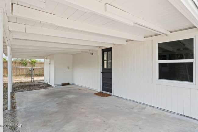 Building Photo - 708 Cactus Ave