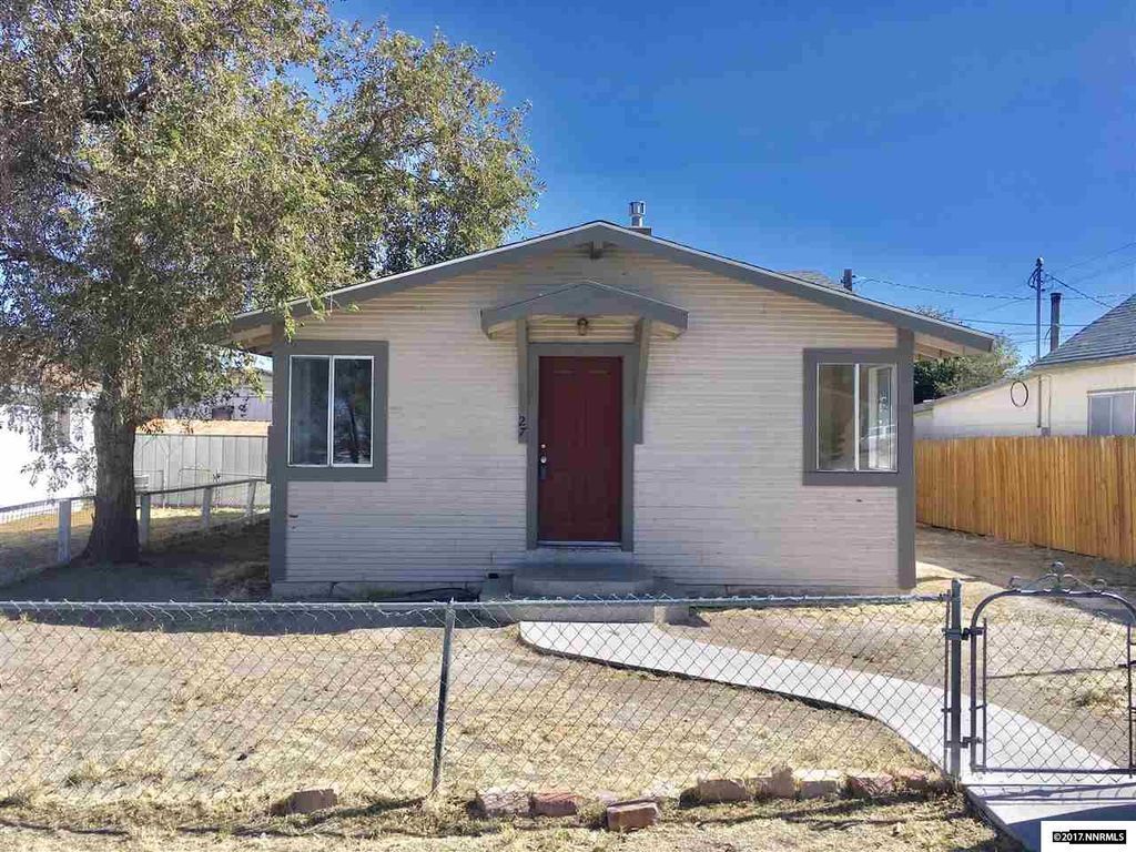 Foto principal - Charming 3 Bedroom Home in Fallon!