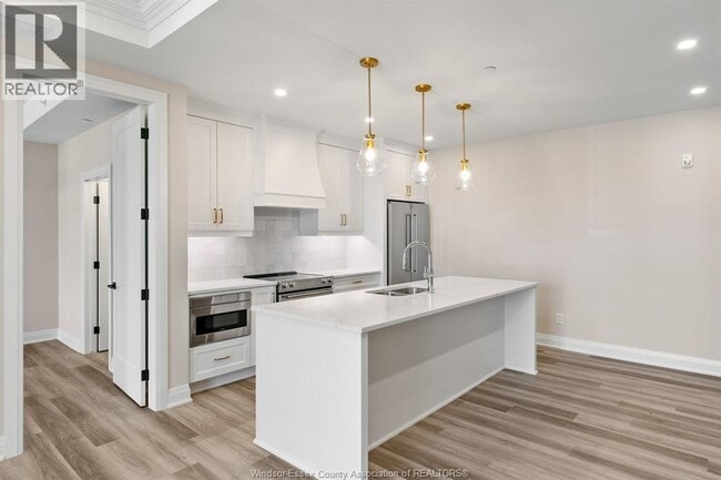 Photo du bâtiment - 1855 Wyoming Ave