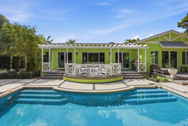 Foto del edificio - 309 NE 8th Ave