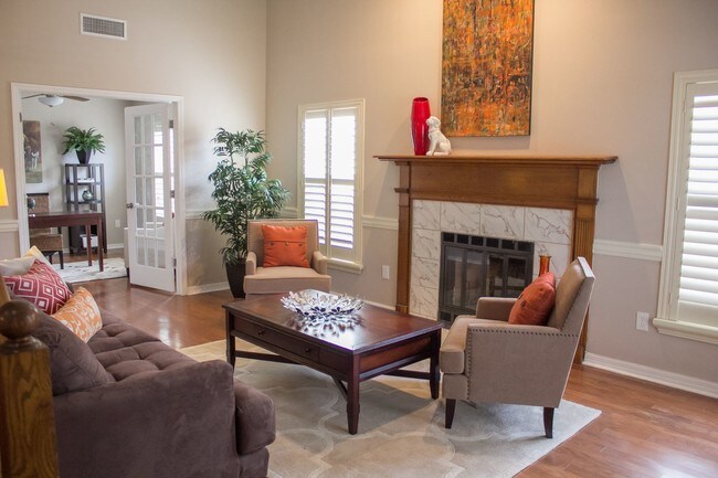 Building Photo - 3824 Hanover Hill Dr