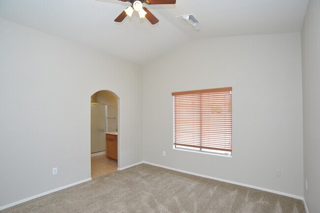 Building Photo - Vail Schools with all appliances included....
