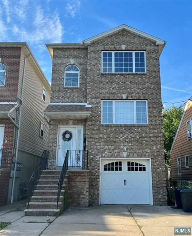 Foto principal - 732 Cleveland Ave
