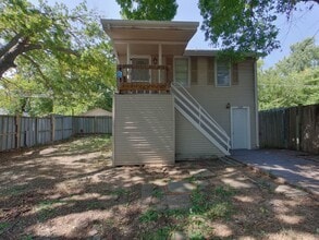 Building Photo - 1525 St Francis