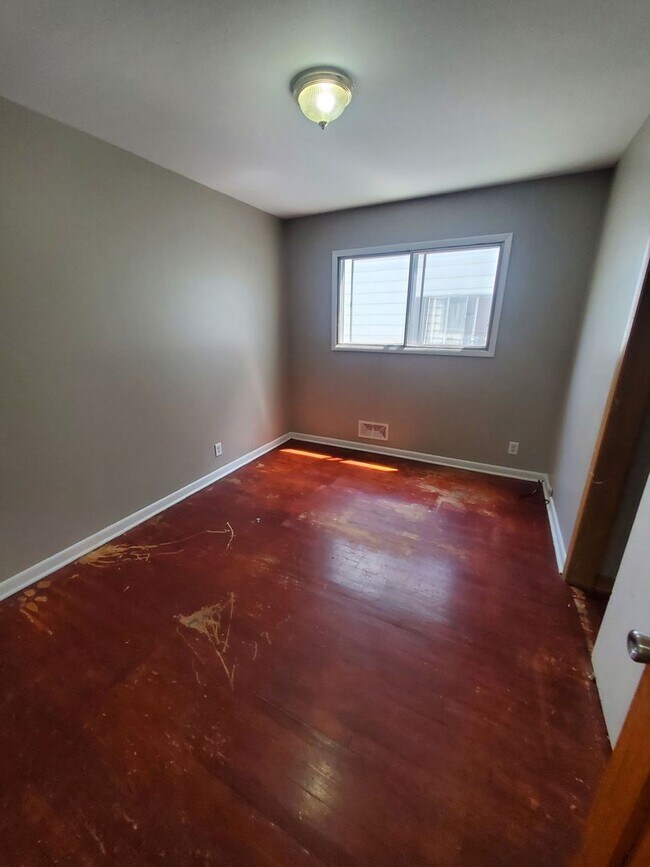 Building Photo - 4131-4133 W Kiley Ave. (Duplex)