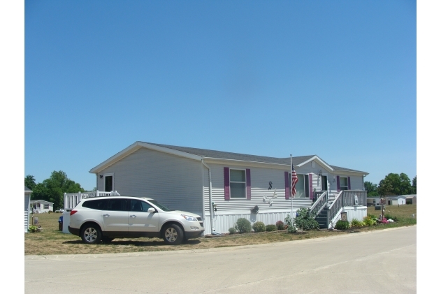 Building Photo - Meadowbrook Golf Estates