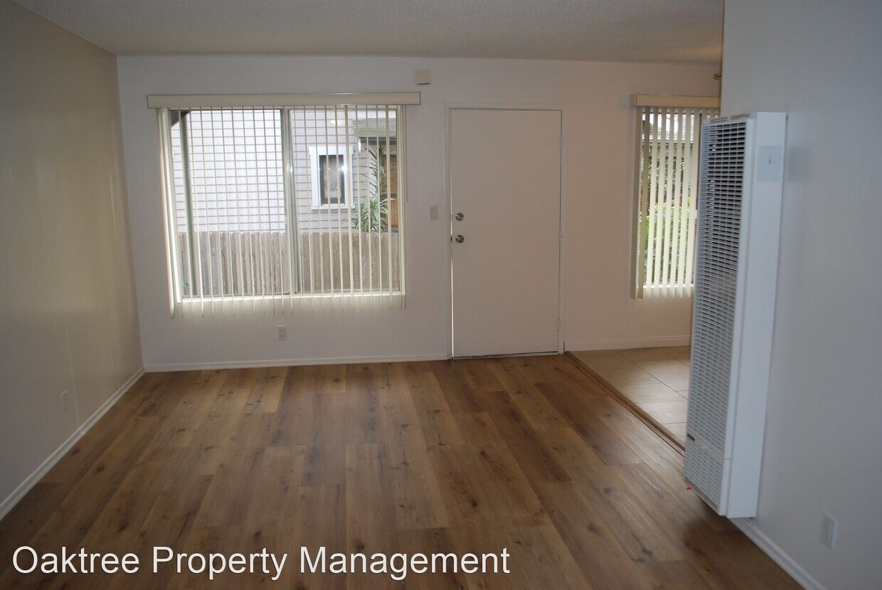 Foto principal - 135-153 S Hemlock St