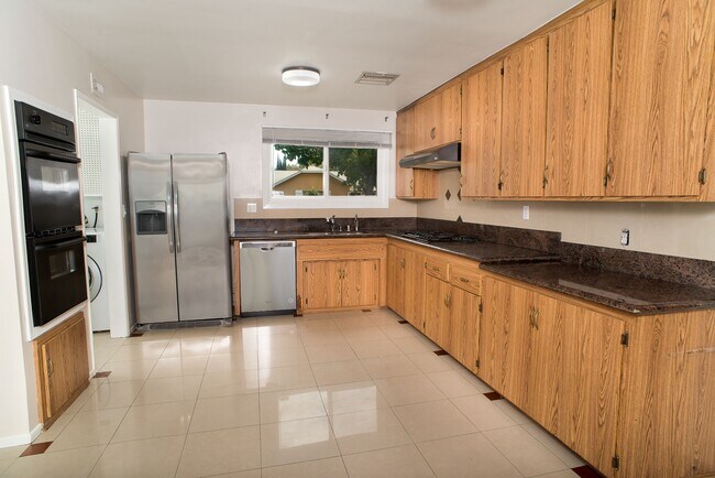 Foto del edificio - 23601 Welby Way