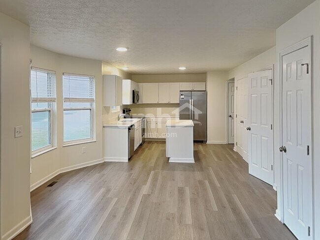 Foto del edificio - 8331 Priestley Dr