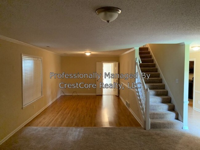 Foto del edificio - 5013 Golightly Dr