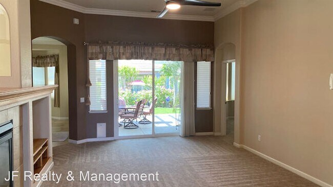 Foto del edificio - 2 br, 2.5 bath House - 1347 Mc Prince Ln