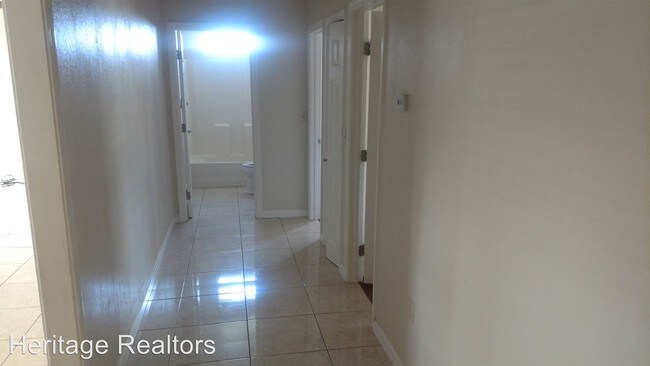 Foto del edificio - 977 E Grangeville Blvd