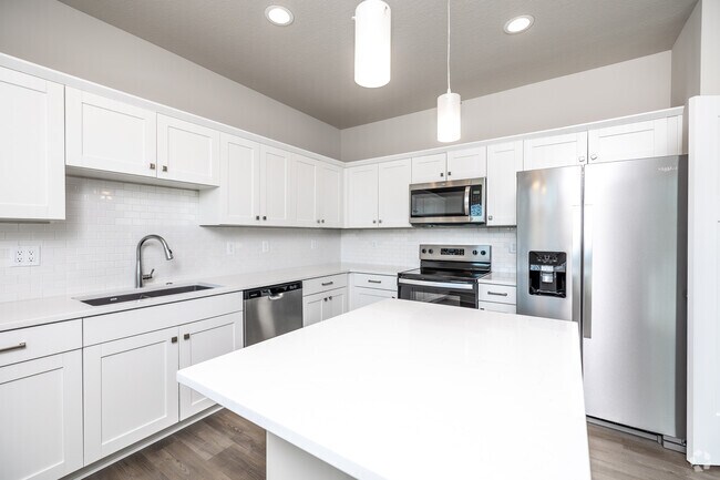 3BR, 2.5BA - 1,600 SF - Kitchen - James Point Luxury Townhomes