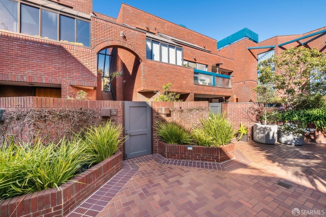 Foto principal - 640 Davis St