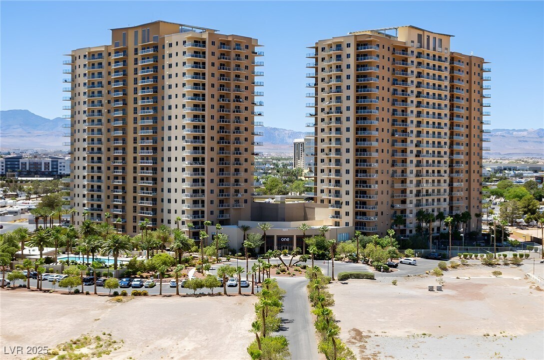 Foto principal - 8255 S Las Vegas Blvd