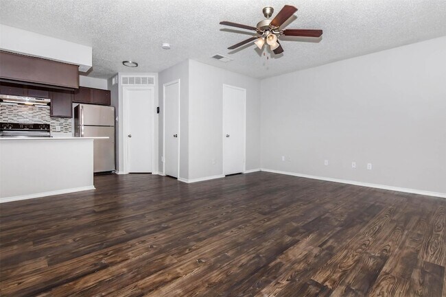 Building Photo - 8301 Boat Club Rd